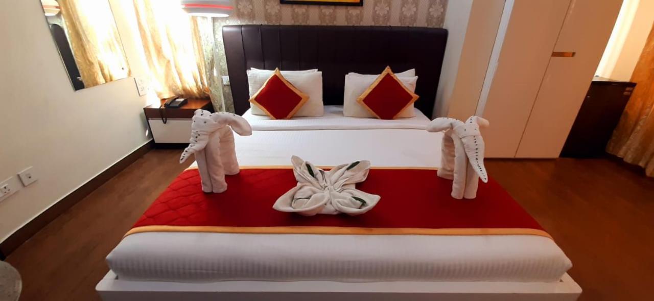 Hotel Blue Pearl Chikmagalur Bagian luar foto